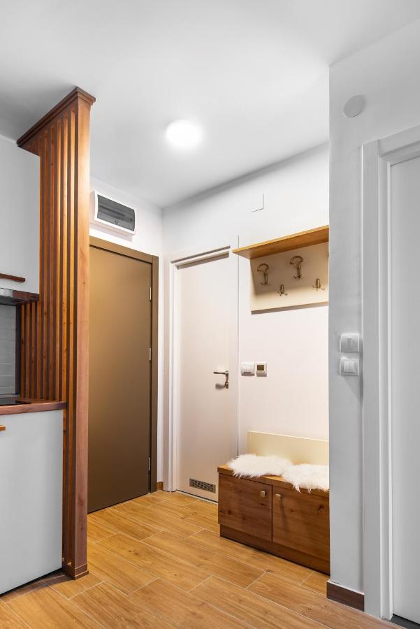 Greenwood Apartments In Kraljevi Cardaci كوباونيك المظهر الخارجي الصورة