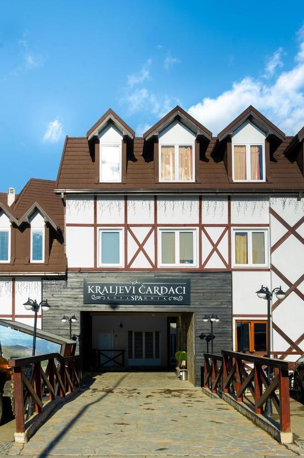 Greenwood Apartments In Kraljevi Cardaci كوباونيك المظهر الخارجي الصورة